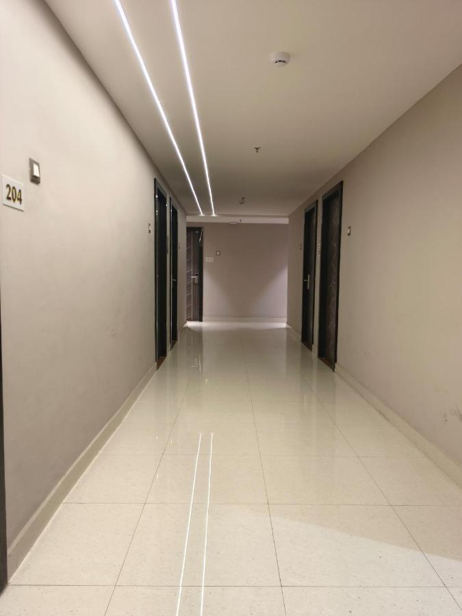 Hotel Sharma Regency Лакхнау Экстерьер фото